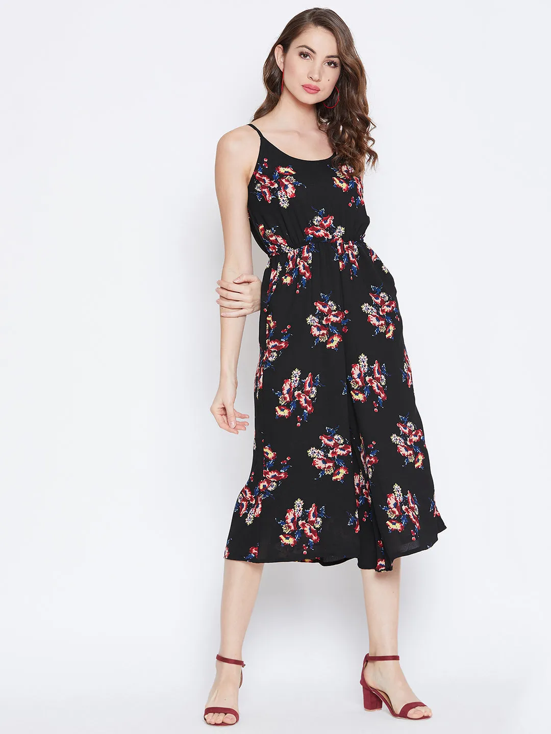 Berrylush Women Black Floral Printed Scoop-Neck Two-Pocket Culotte Jumpsuit