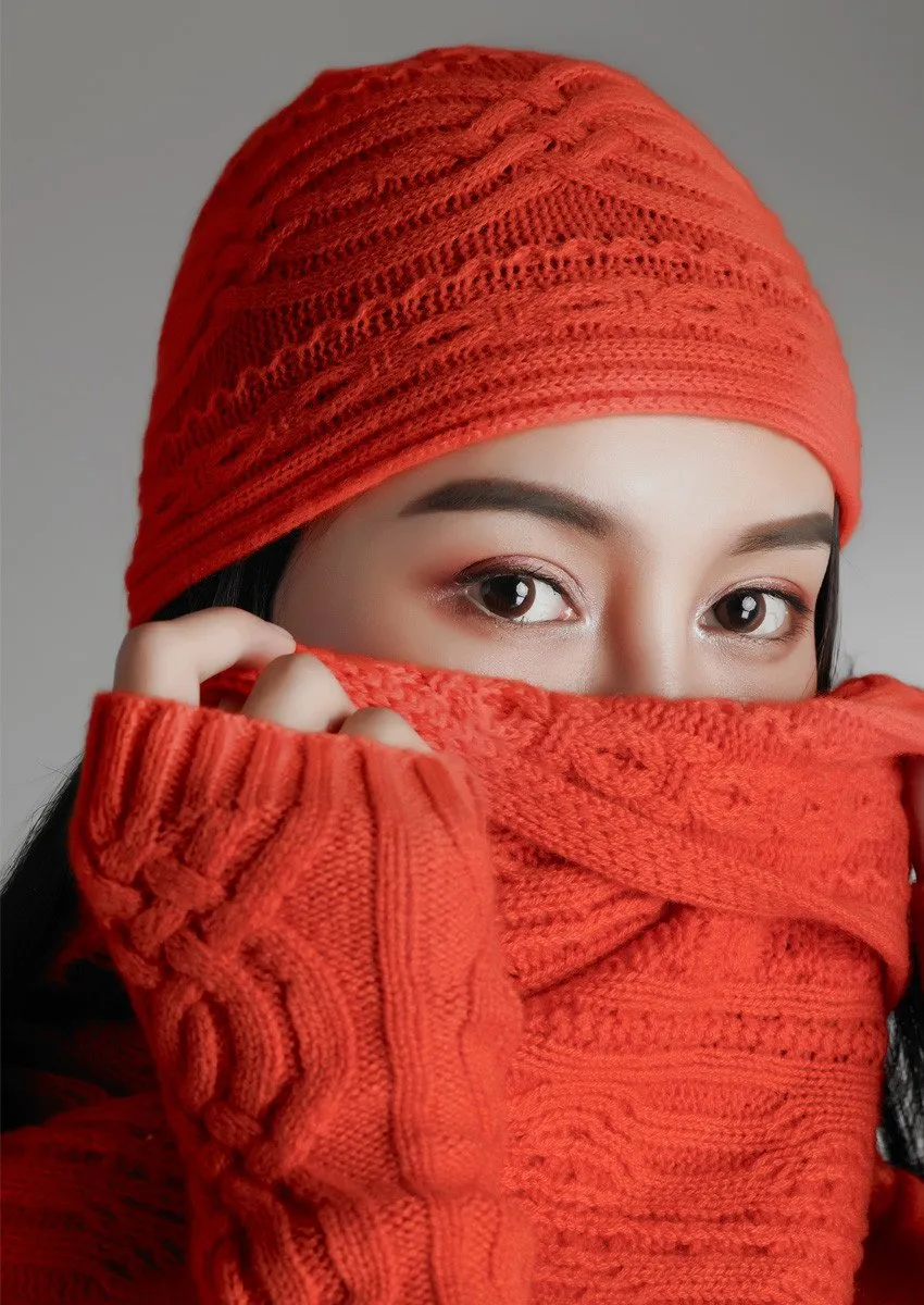 Cashmere cable knit hat