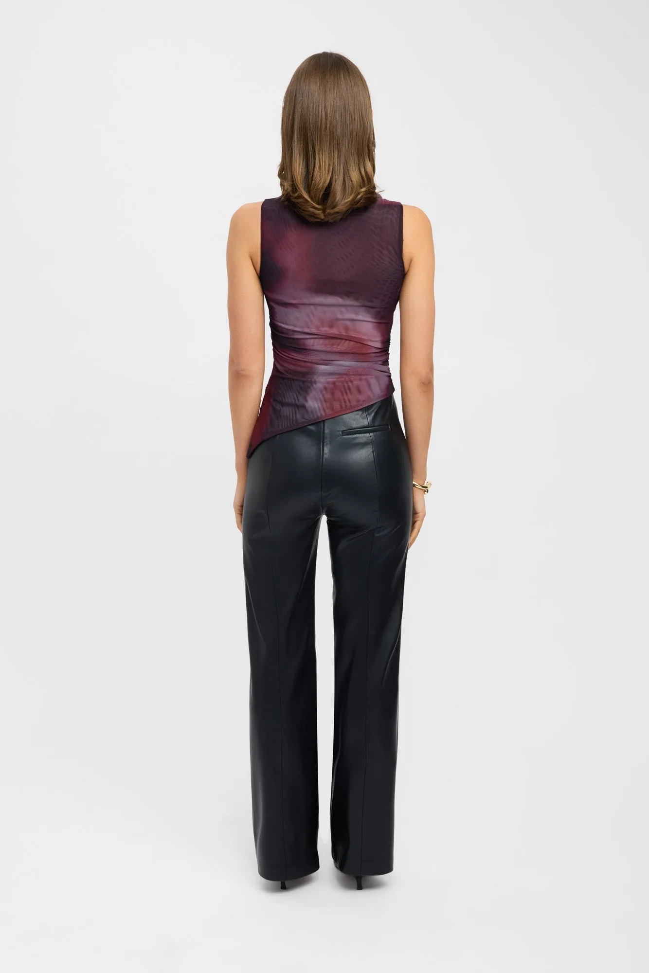 Husk Asymmetric Top