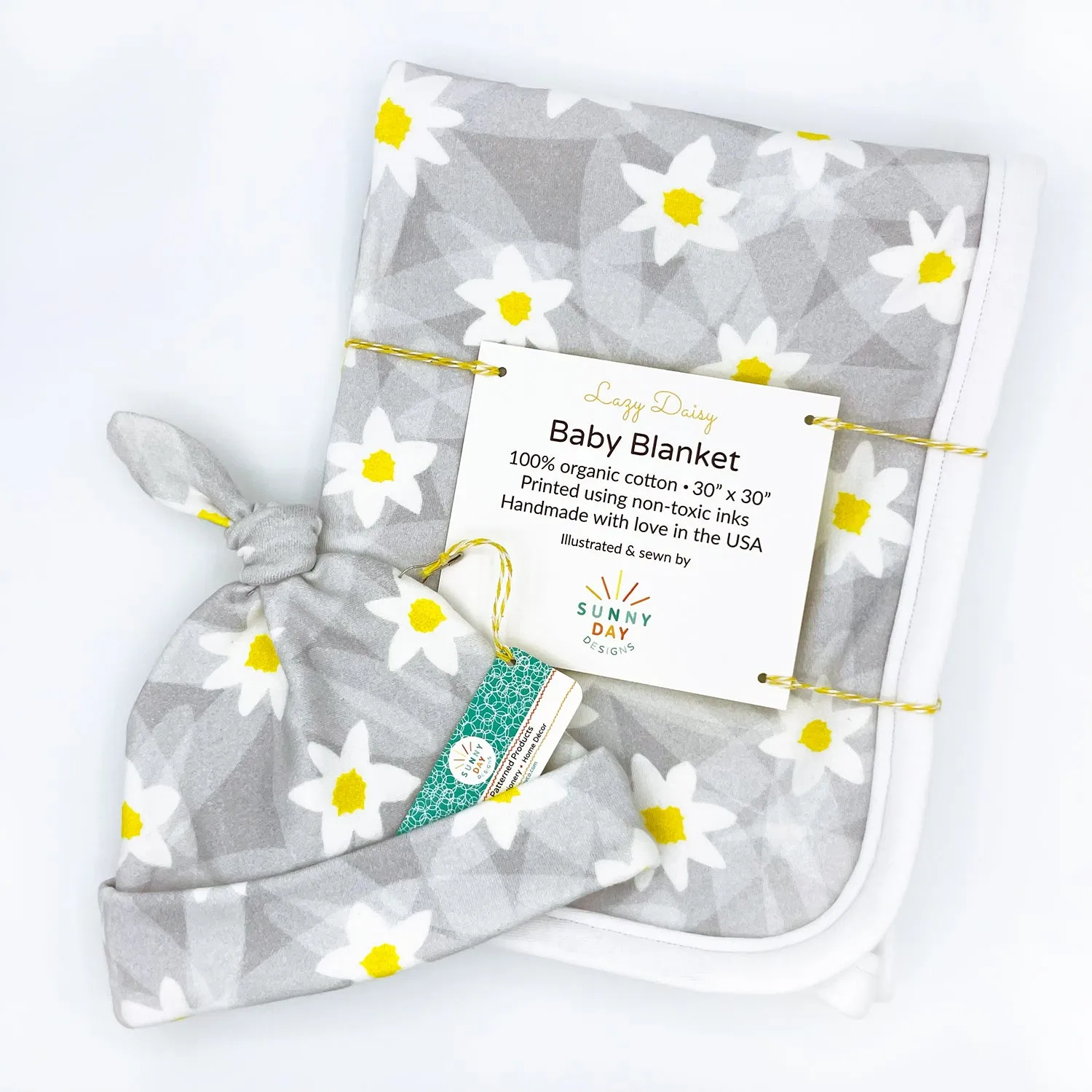 Lazy Daisy Newborn Hat & Blanket Baby Gift Set