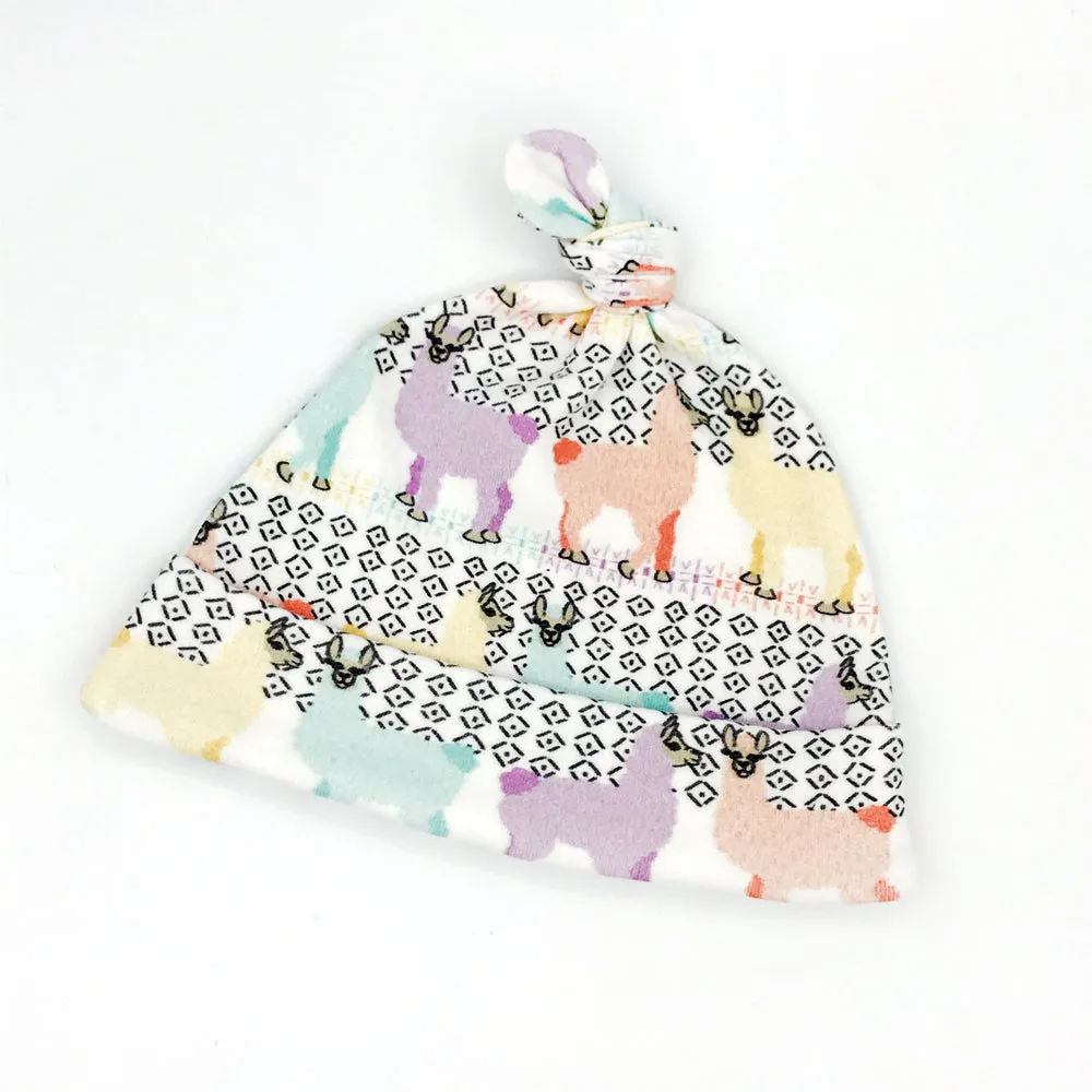 Lovely Llamas Newborn Hat & Blanket Baby Gift Set