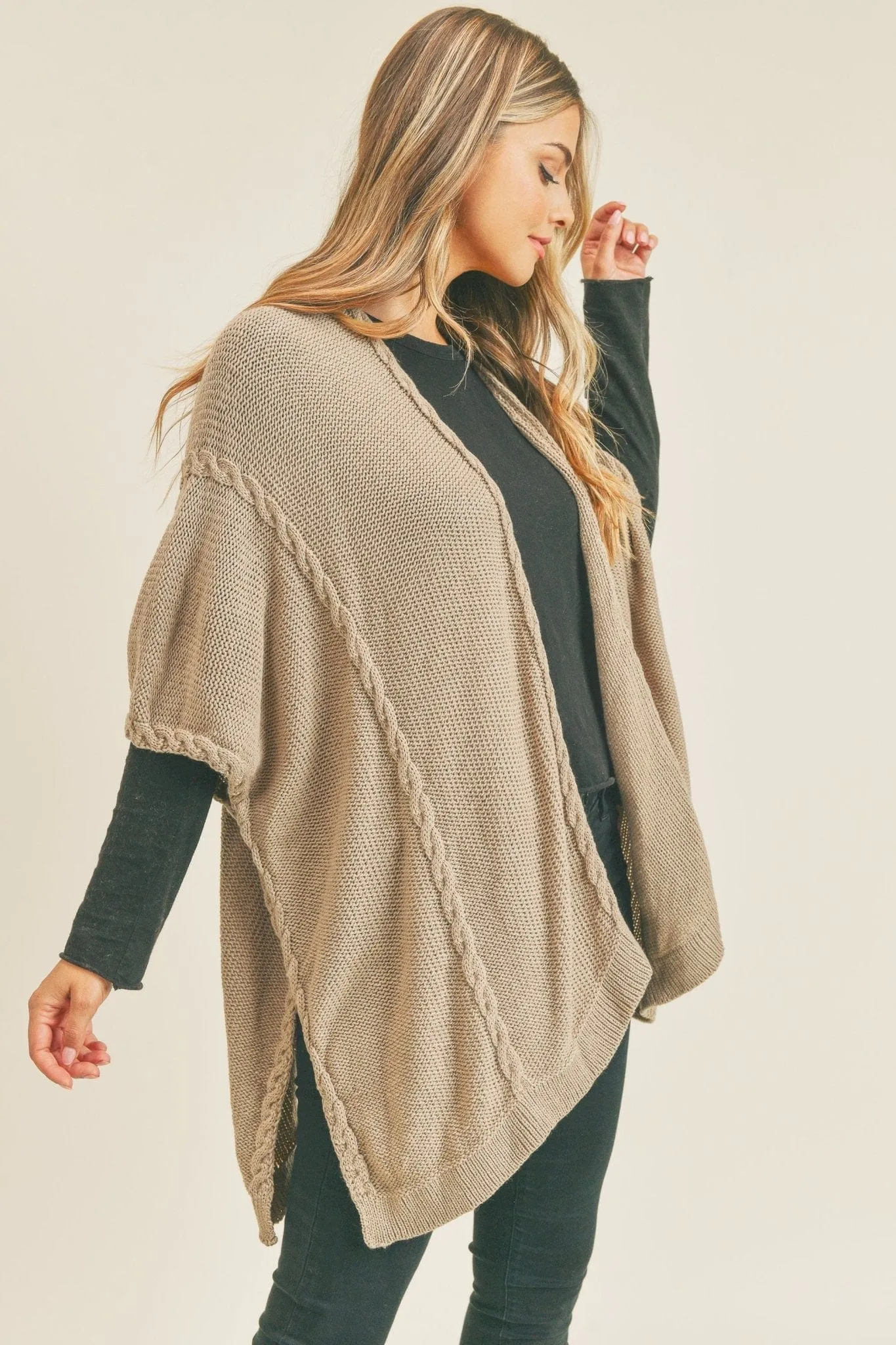 MS0263 Remi Braided Trim Line Knit Kimono