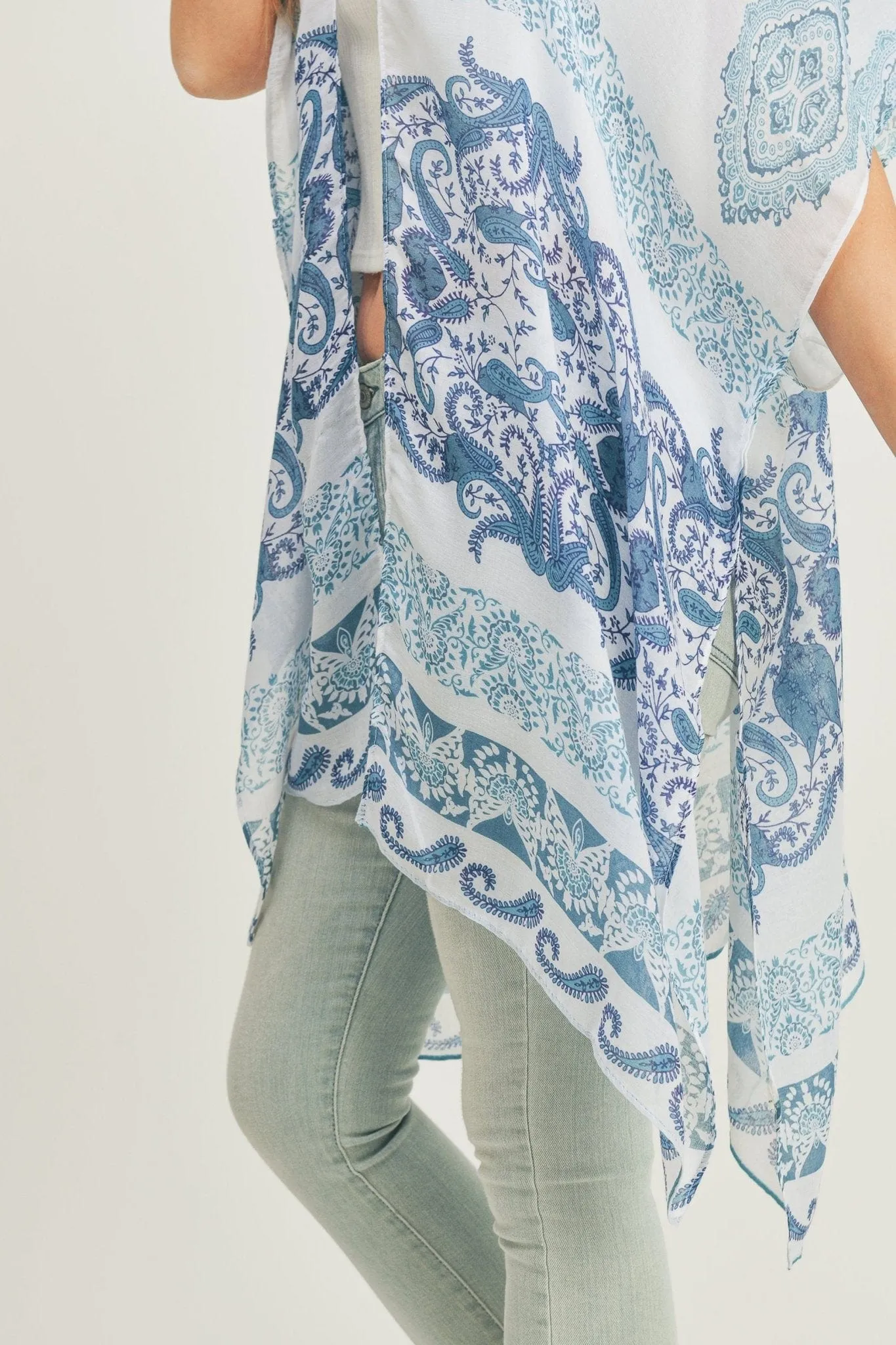 MS0281 Penelope Paisley Print Kimono