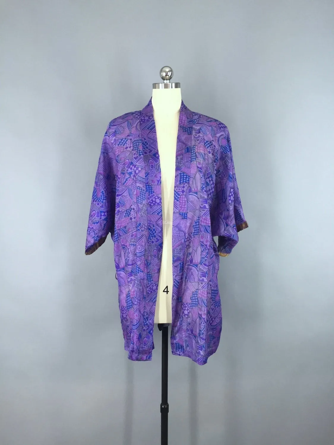 Silk Sari Robe / Silk Kimono Robe / Vintage Indian Sari / Lavender Purple