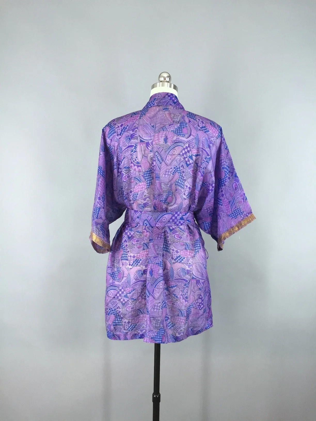 Silk Sari Robe / Silk Kimono Robe / Vintage Indian Sari / Lavender Purple