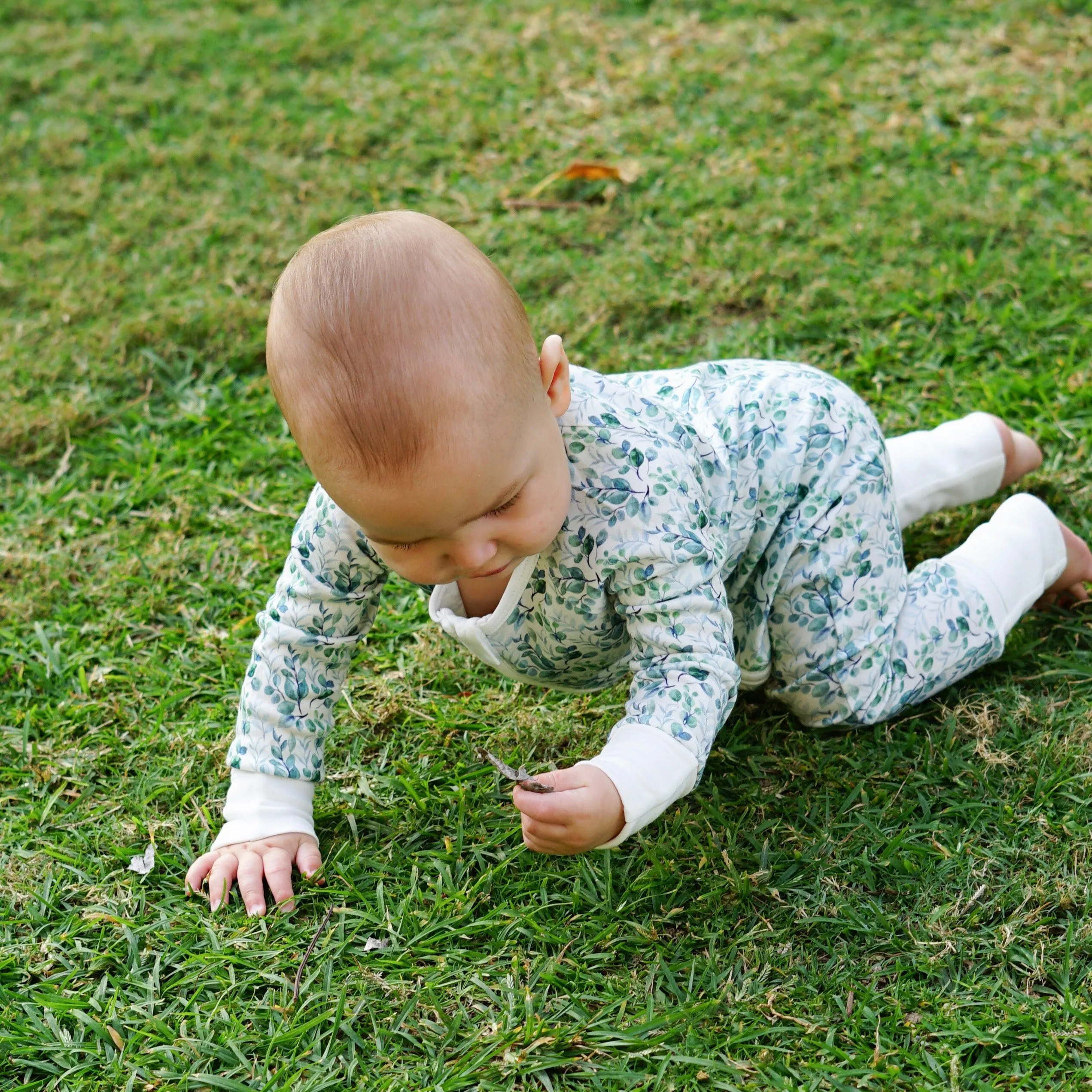 Smart Bamboo Zipper Romper   Beanie Set - Eucalyptus Leaves 0-3 M