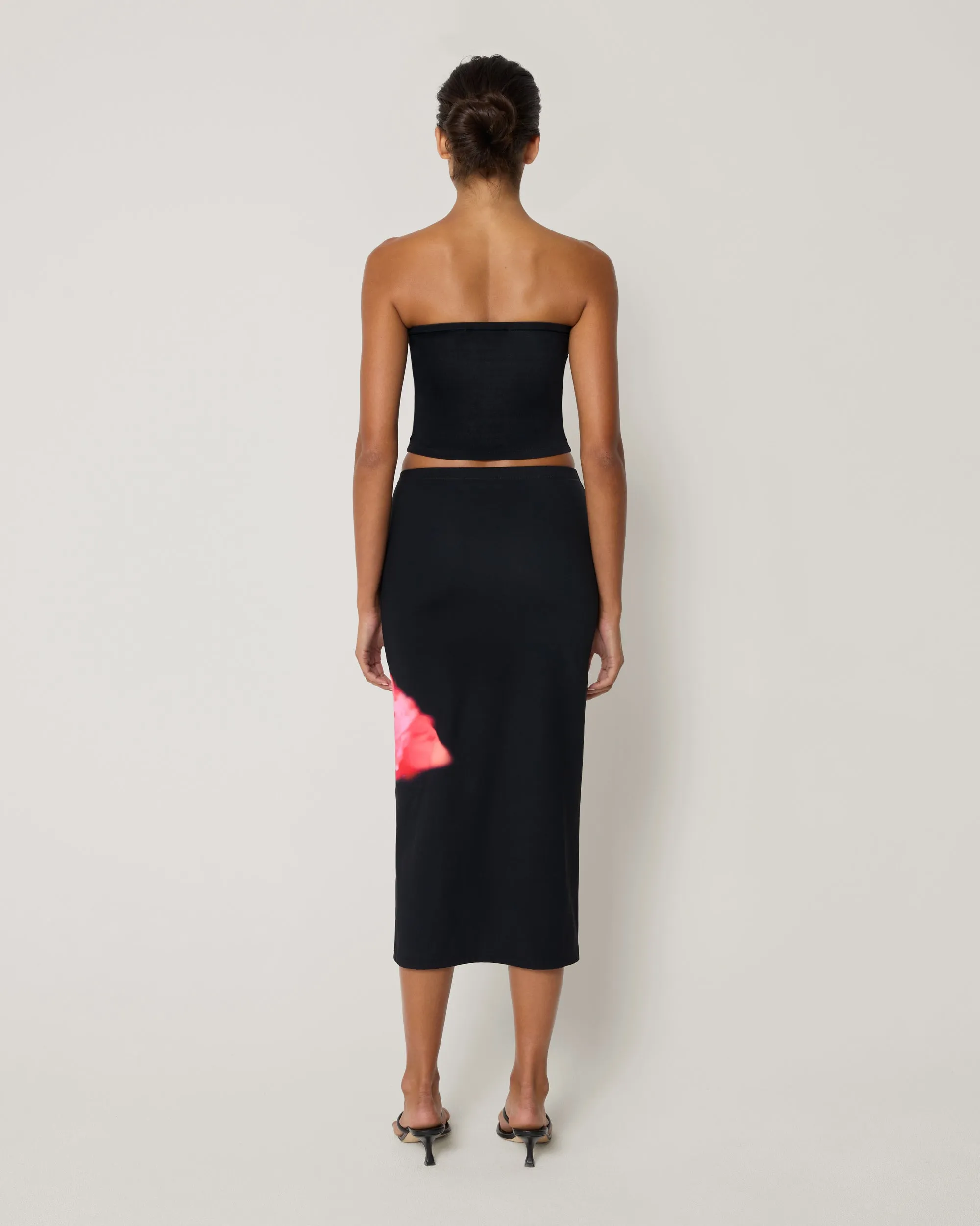 Smooth Stretch Midi Skirt | Black Peony