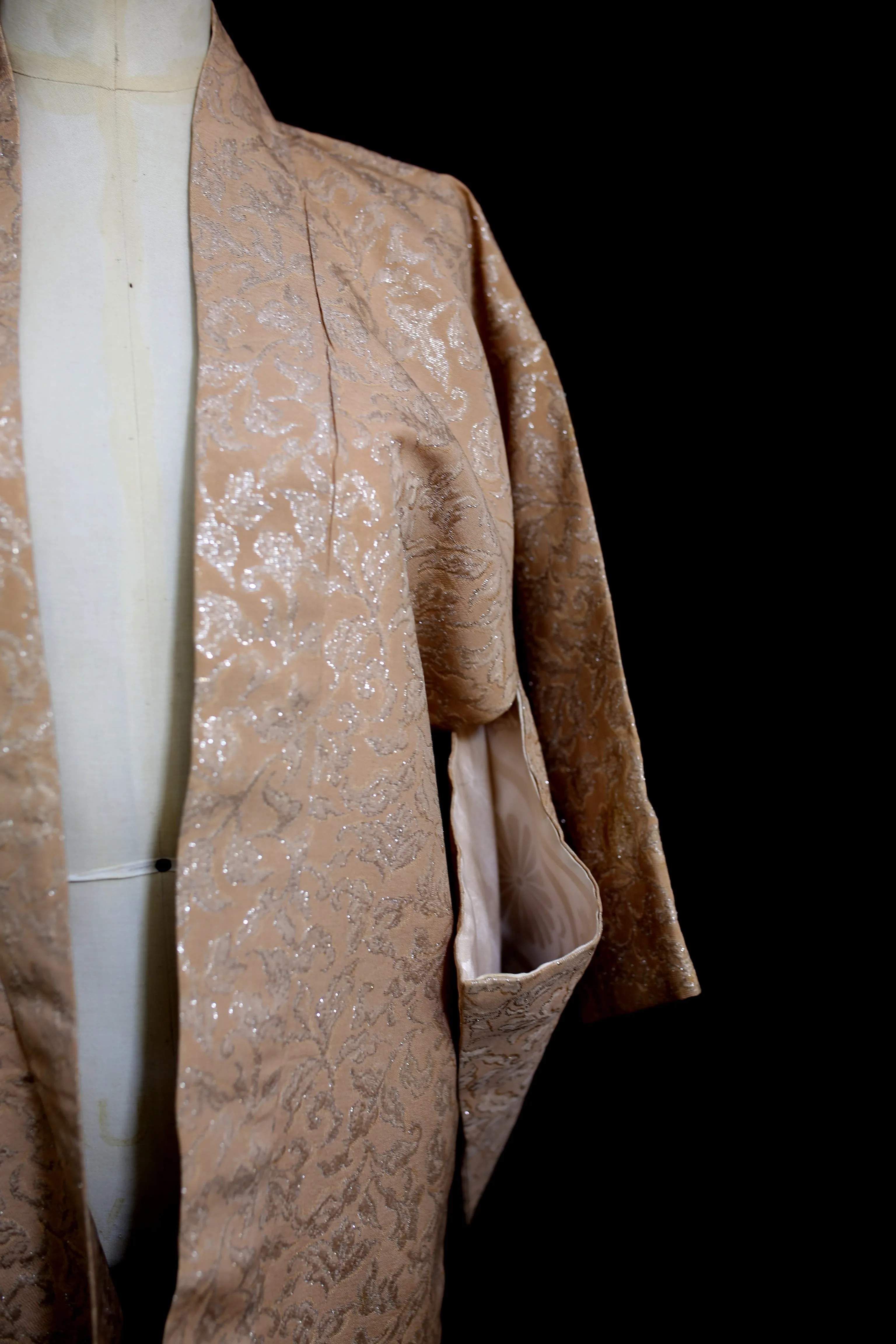 Vintage 1950s Peach Silk Brocade Haori Kimono Jacket